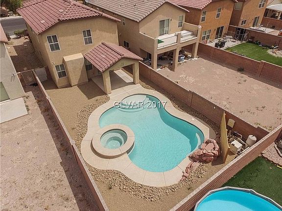 2nd image of 23 Desert Palm Dr