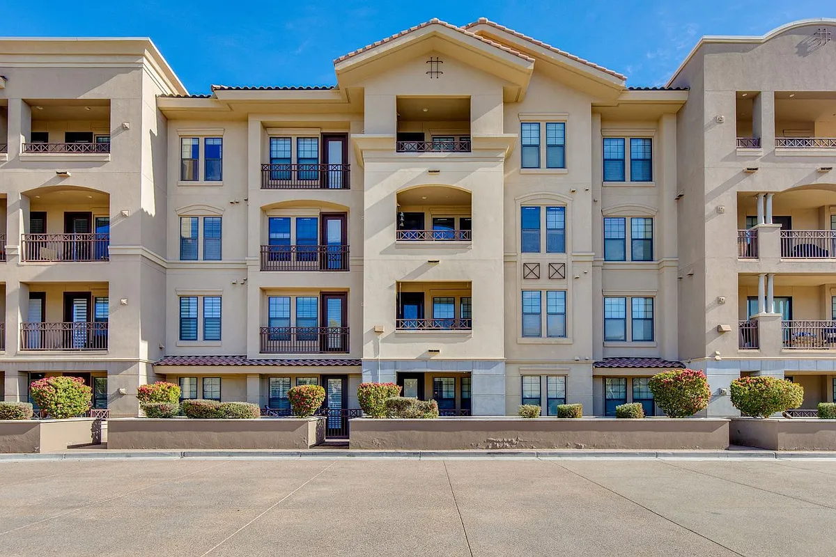 Building Photo - 7291 N Scottsdale Rd #4002
