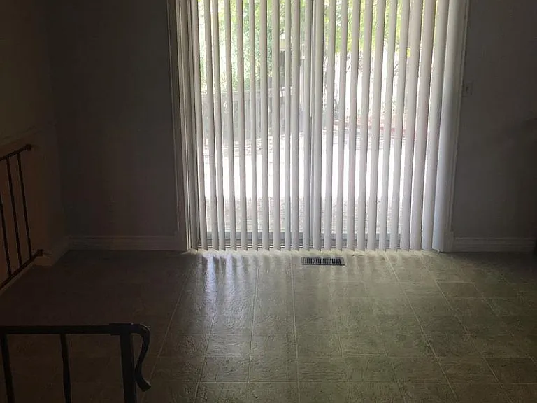 1905 Riviera Cir — Photo 6