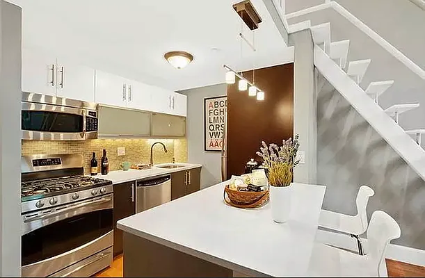 Rented by Compass | media 6