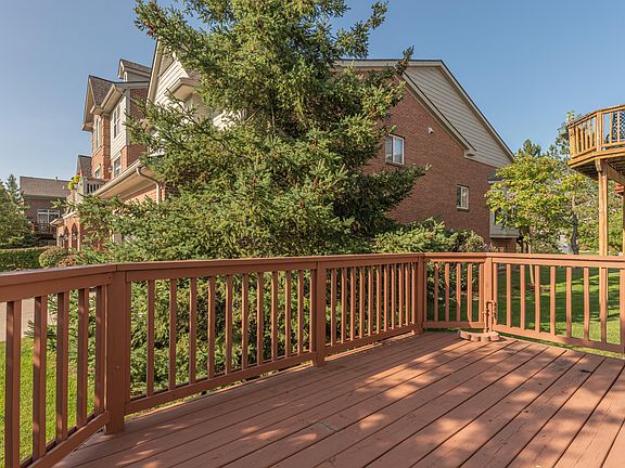5th image of 37621 Newburgh Park Cir
