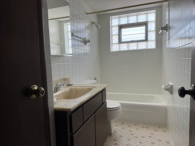 17614 Rosewood Dr #2B — Photo 4