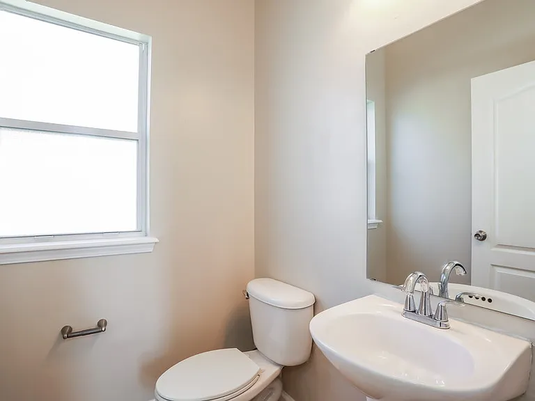 880 Thoroughbred Dr — Photo 16