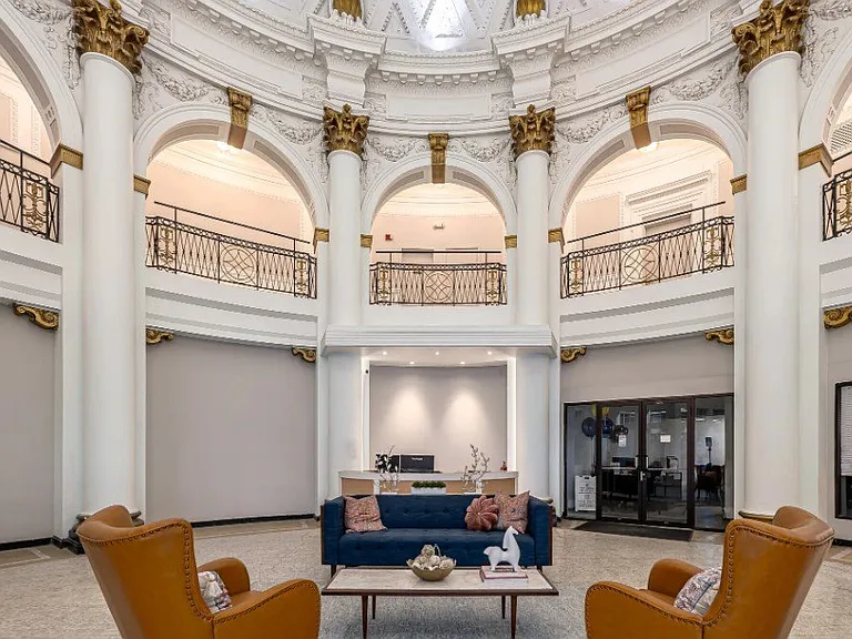The Taft — Photo 20