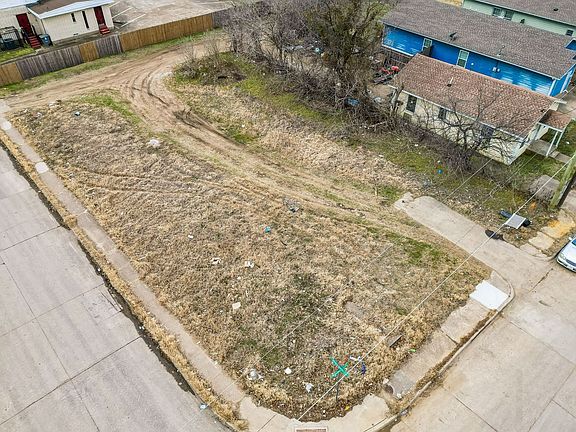 5th image of 1702 Nomas St