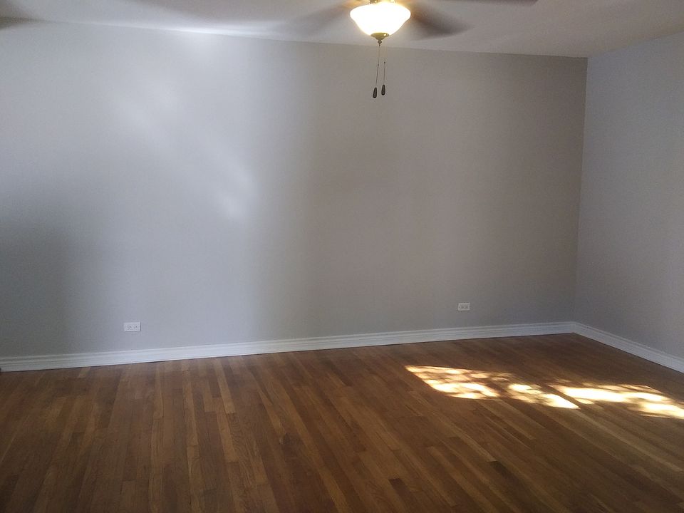 2nd image of 407 W 6th St