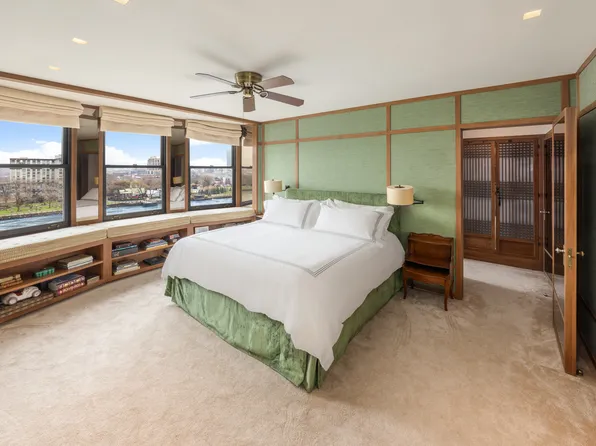 1 East End Avenue image 12 of 16