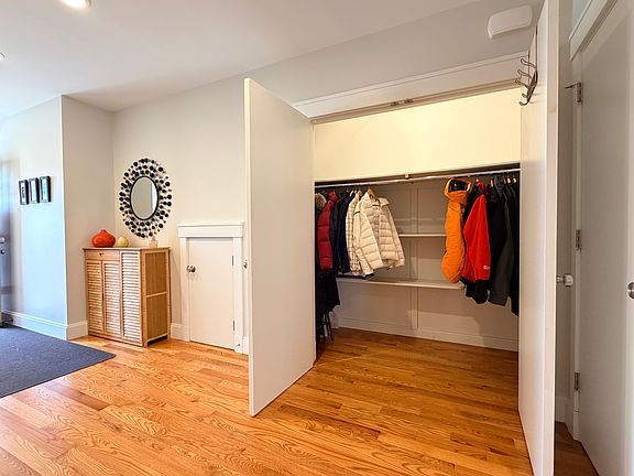 5th image of 13 Cottage Ave #1