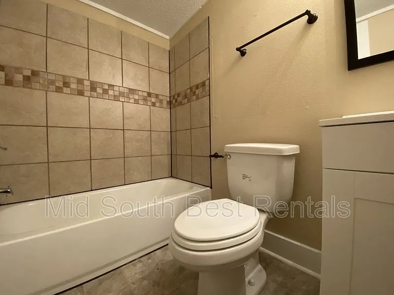 2808 S State St — Photo 2