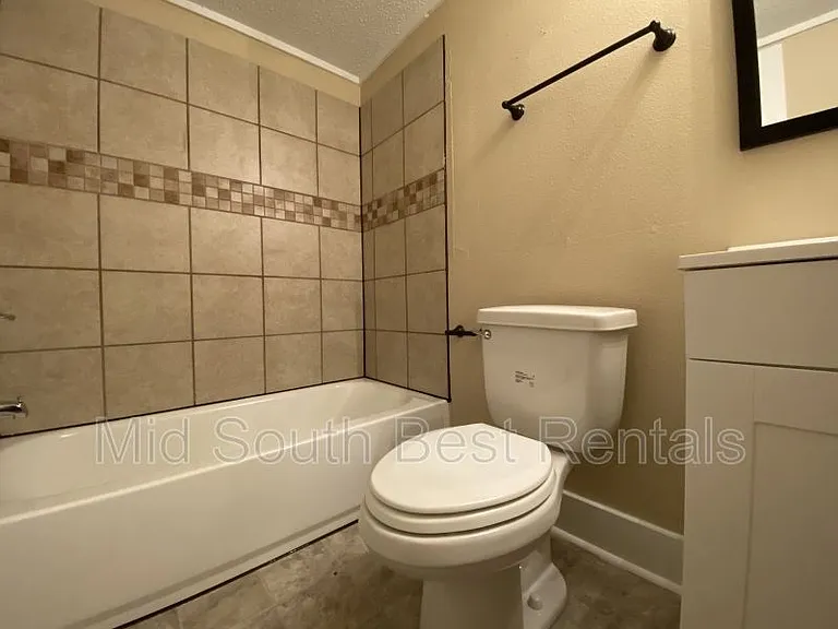 2808 S State St — Photo 5