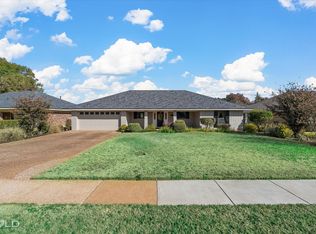 426 Westwood Dr, Bossier City, LA 71111