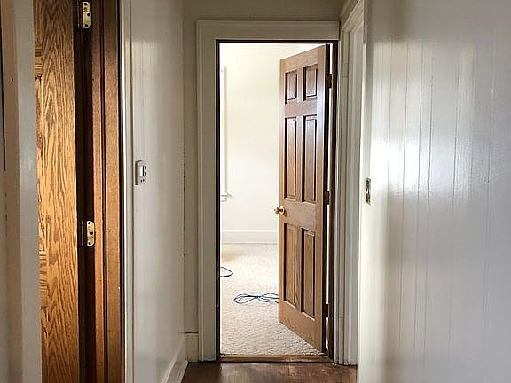 4th image of 573 N 8th St
