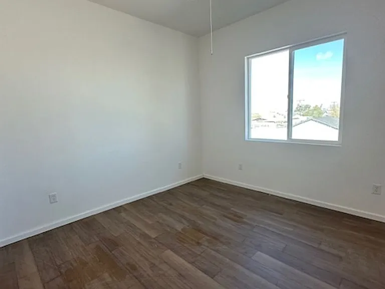 5022 S 35th Ave — Photo 27