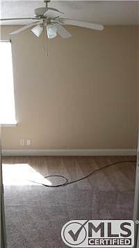4th image of 105 Kingsbury Ct APT B