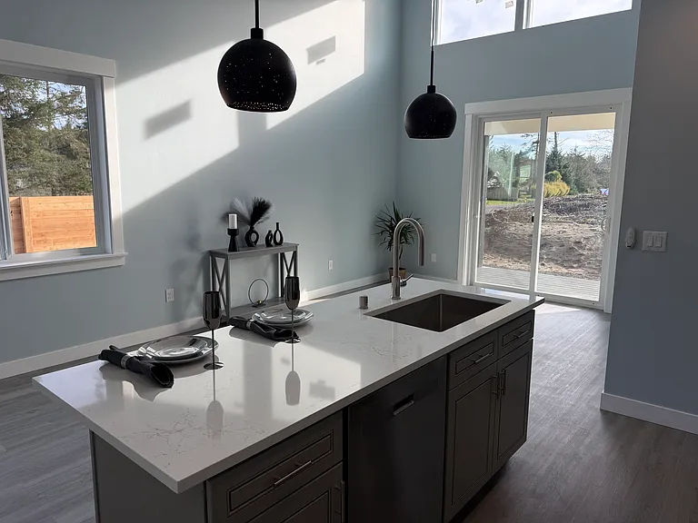 697 A Sunset Ave NE — Photo 8