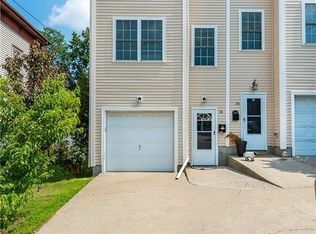 26 7th St #1, Providence, RI 02906