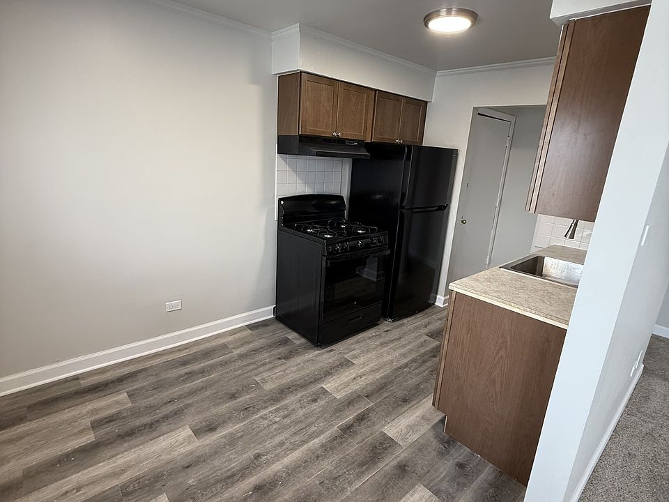 1st image of 495 Madison Ave APT 3C