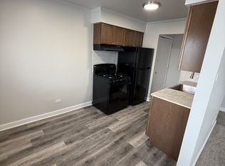 495 Madison Ave APT 3C, Calumet City, IL 60409