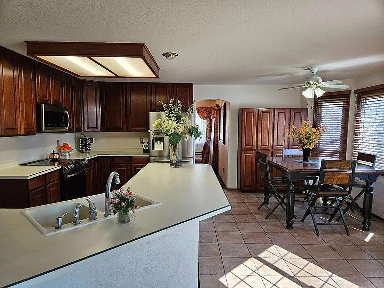 8842 W Ida Pl — Photo 7