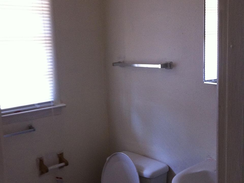 2nd image of 3010 Marion Rd
