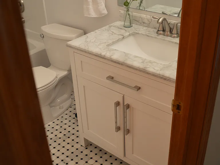 6041 Holywell Dr — Photo 9