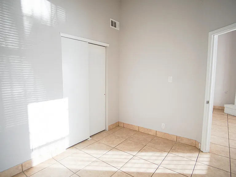 10202 Niagara Falls Pl — Photo 5