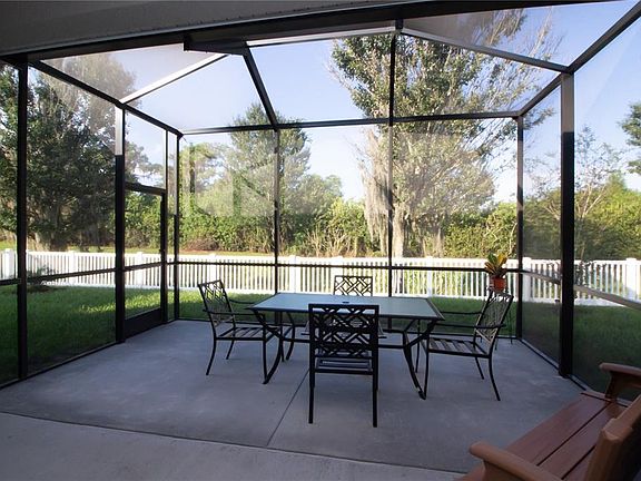 5th image of 8353 Eagle Brook Dr
