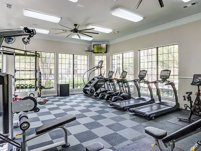 Sola Westchase — Photo 10