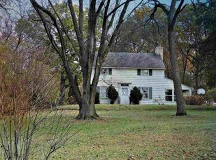 2502 Landstrom Rd, Rockford, IL 61107