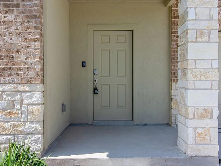 6721 Hartlage St — Photo 3