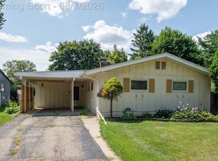 1727 Briarwood Dr, Flint, MI 48507