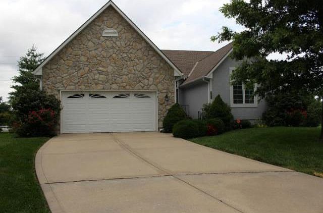 1st image of 901 SW Lauren Ct