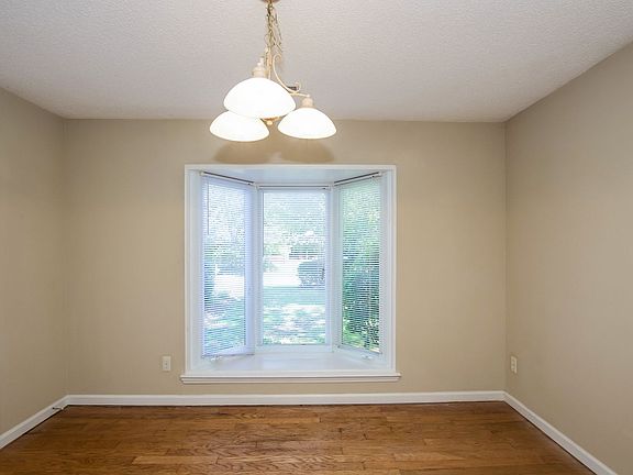 2nd image of 3725 Sweetgrass Ln