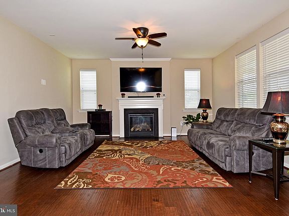 5th image of 15467 Papillon Pl