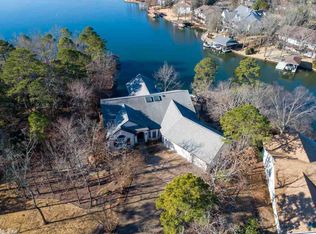 32 Sosegado Ln, Hot Springs Village, AR 71909
