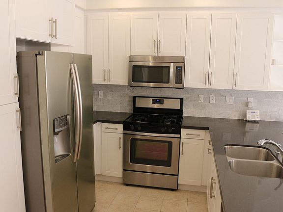 Upgraded stainless steel appliances