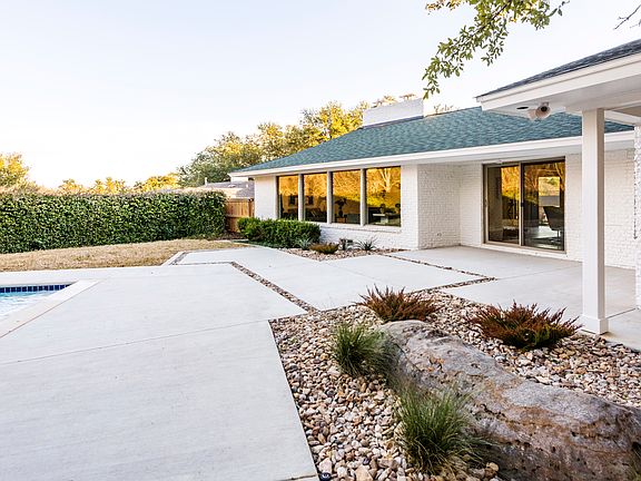 3rd image of 6720 Brants Ln