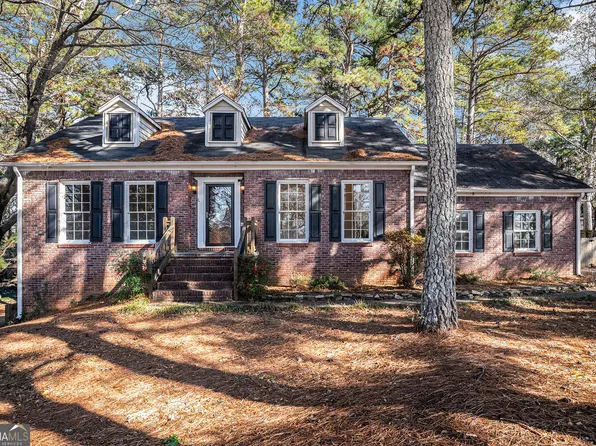 4521 S Roberts Dr, Buford, GA 30518