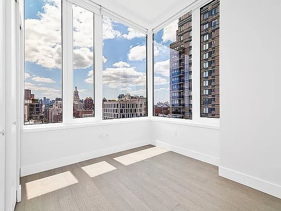 3rd image of 200 E 23rd St #18E