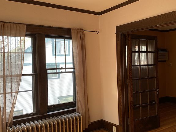 5th image of 1583 Laurel Ave APT 3