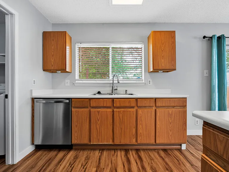 9443 Sycamore Brk — Photo 7
