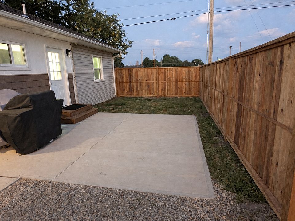 Entryway / patio