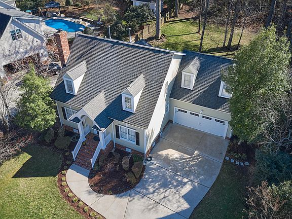 3rd image of 103 Lyncroft Ln