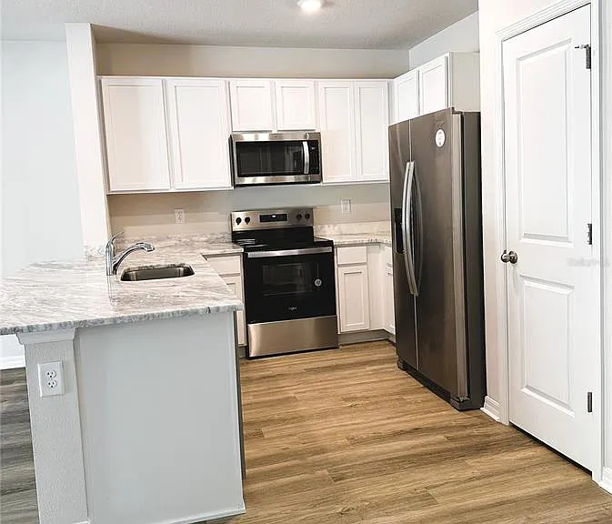4649 Pleasant Ave — Photo 23