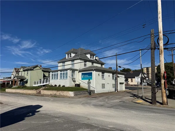 901 1st Ave, Conway, PA 15027