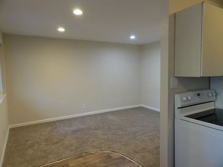Marin Royal Apartments LLC — Photo 43