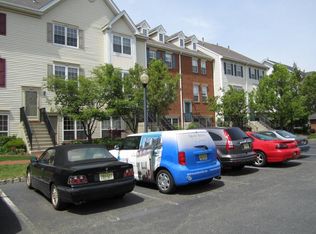 129 Cottonwood St, Jersey City, NJ 07305