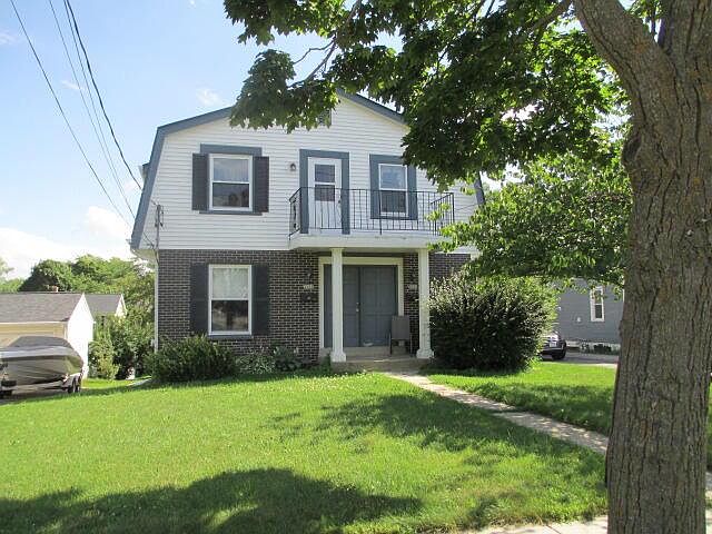 1st image of 1625 North Bridge St #1627