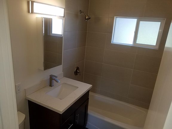 5th image of 909 W Beach Ave APT 4
