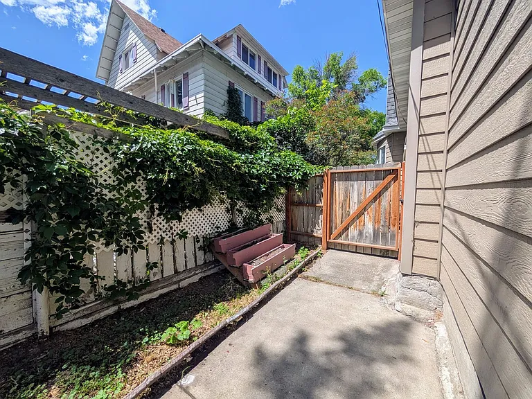 212 3rd Ave N — Photo 26